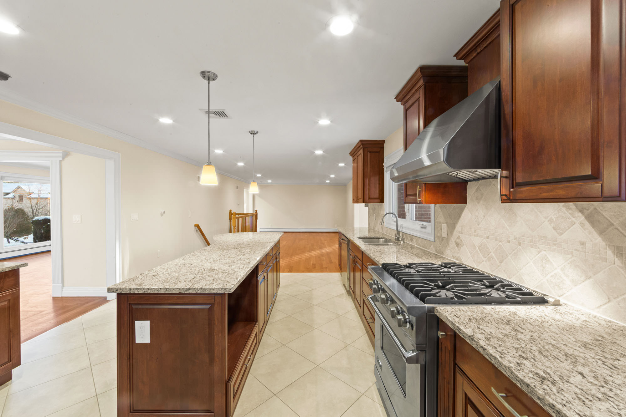  662 Summit Street, Englewood Cliffs, NJ, 07632 - 物件實景