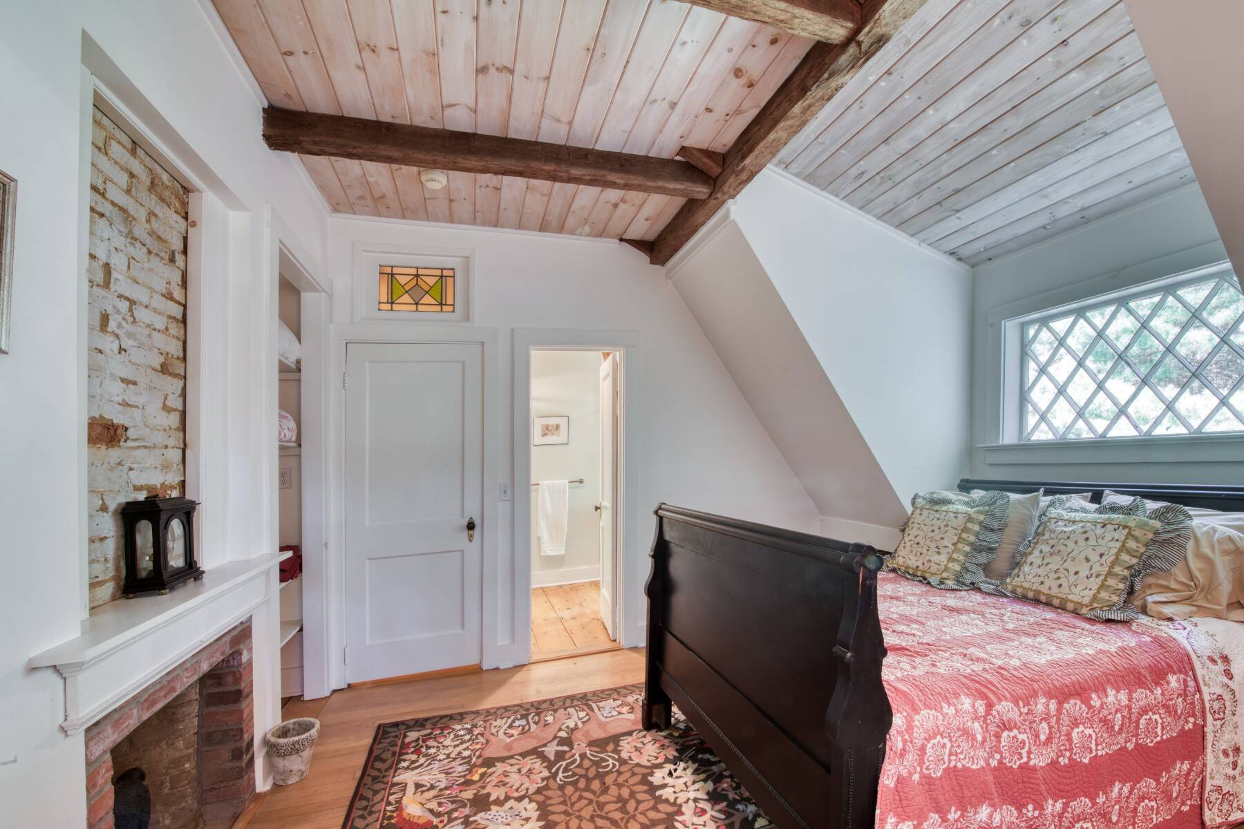  Greenport Historic Colonial Farmhouse in Peconic Bay Estates - 物件實景