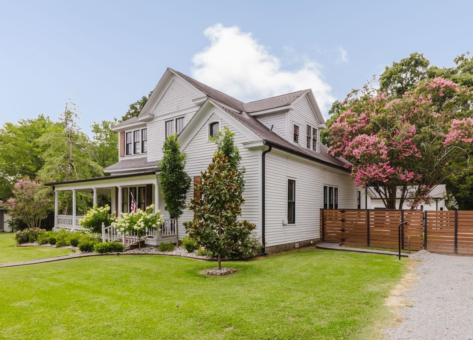 Benton, Arkansas, 72015, United States, 5 Bedrooms Bedrooms, ,3 BathroomsBathrooms,Residential,For Sale,1978778