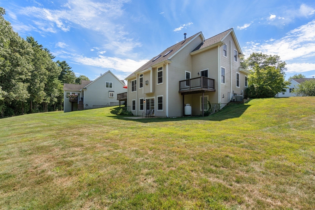 Kingston, Massachusetts, 02364, United States, 2 Bedrooms Bedrooms, ,3 BathroomsBathrooms,Residential,For Sale,1932418
