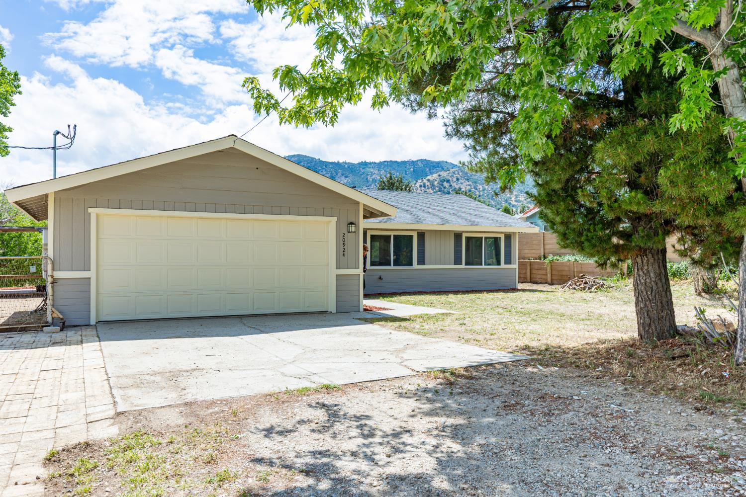 Brentwood Dr, Tehachapi, CA 93561