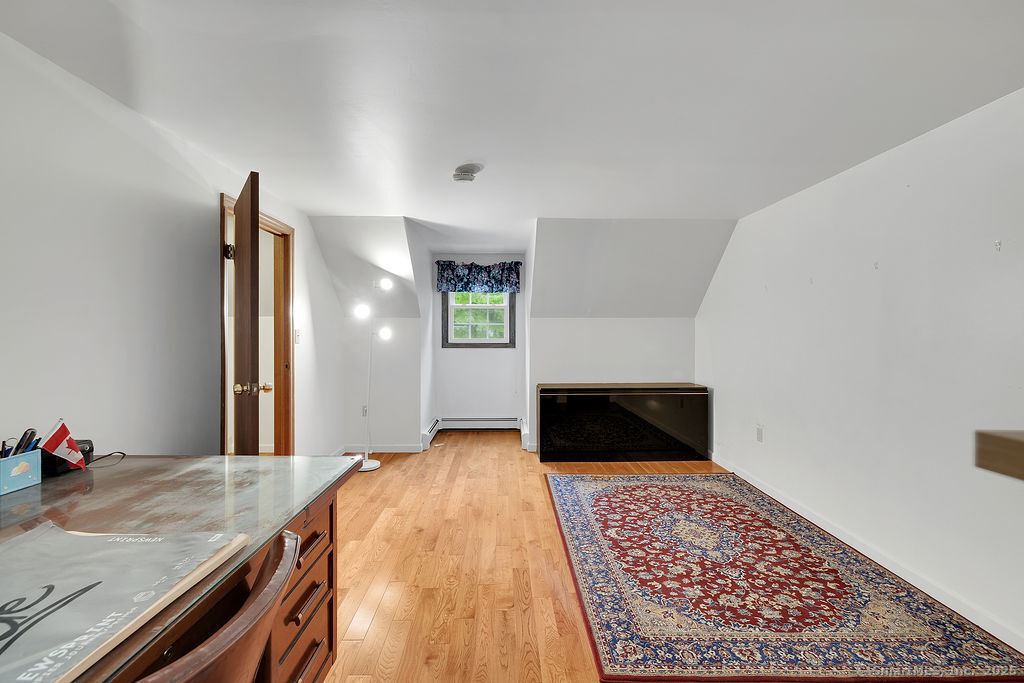 New Milford, Connecticut, 06776, United States, 4 Bedrooms Bedrooms, ,3 BathroomsBathrooms,Residential,For Sale,1926177