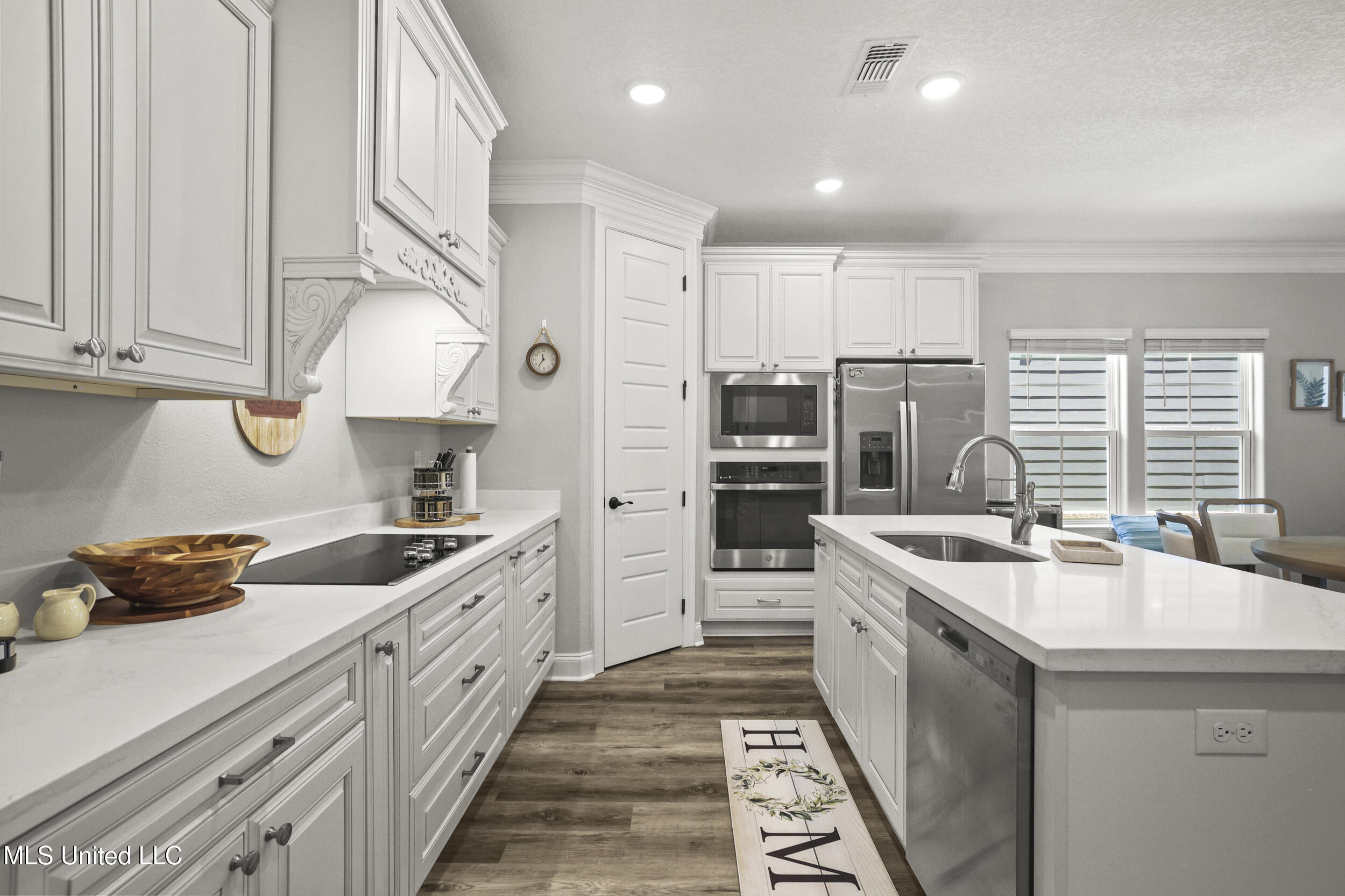 Biloxi, Mississippi, 39531, United States, 3 Bedrooms Bedrooms, ,3 BathroomsBathrooms,Residential,For Sale,1906978