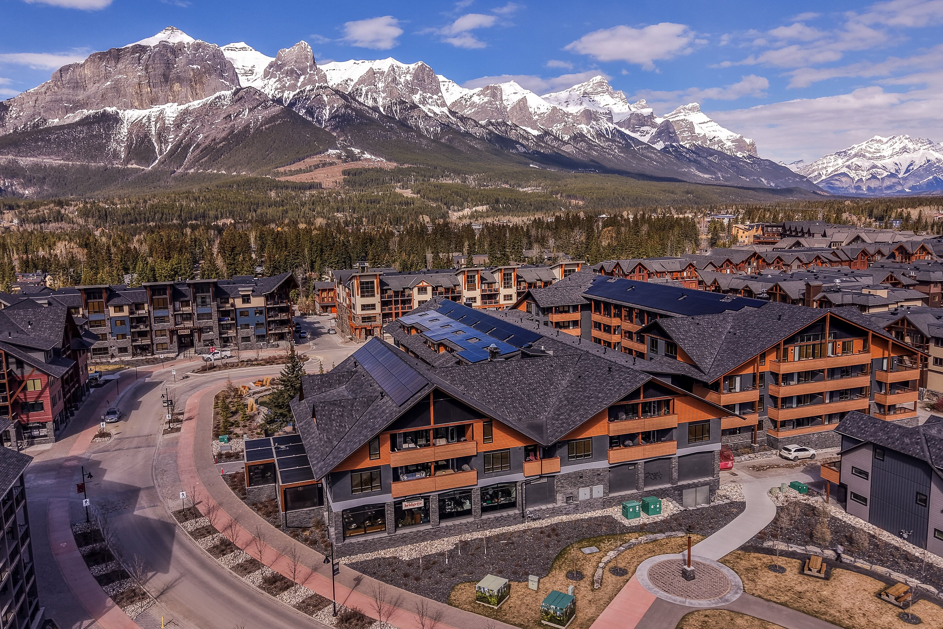  Top Floor STR in Spring Creek - 物件實景