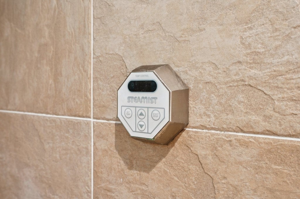 Ellijay, Georgia, 30540, United States, 3 Bedrooms Bedrooms, ,4 BathroomsBathrooms,Residential,For Sale,1952402