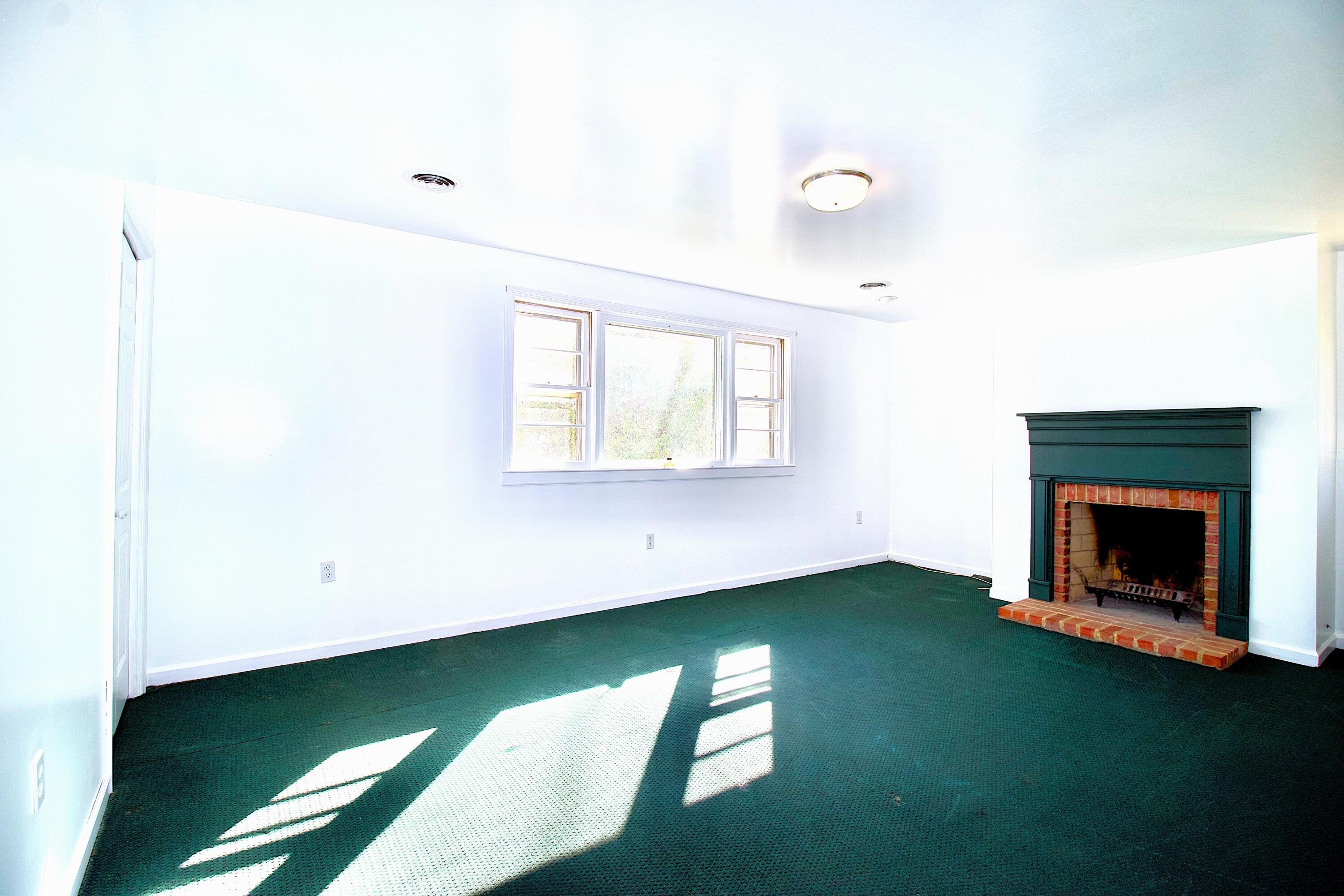 5557 Flat Mountain Rd, Alderson, West Virginia, 24910, United States, 3 Bedrooms Bedrooms, ,4 BathroomsBathrooms,Residential,For Sale,5557 Flat Mountain Rd,1644446