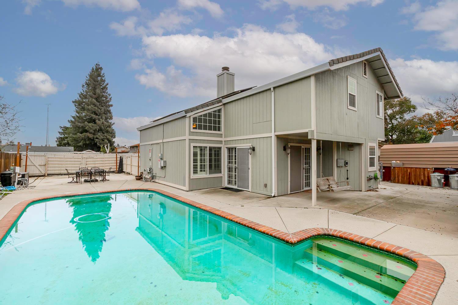 Oakdale, California, 95361, United States, 3 Bedrooms Bedrooms, ,3 BathroomsBathrooms,Residential,For Sale,1998685