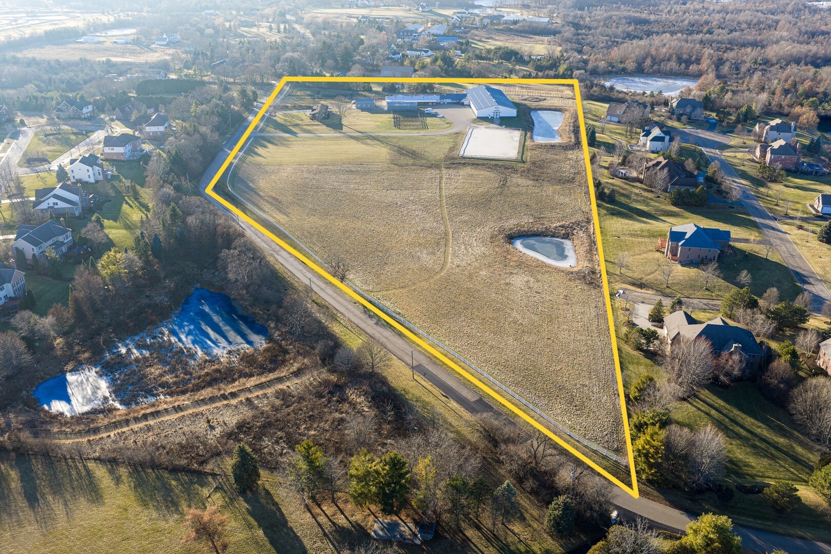 Mundelein, Illinois, 60060, United States, 2 Bedrooms Bedrooms, ,3 BathroomsBathrooms,Residential,For Sale,2010290