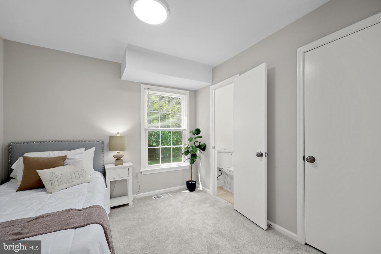 Springfield, Virginia, 22153, United States, 4 Bedrooms Bedrooms, ,4 BathroomsBathrooms,Residential,For Sale,1917317