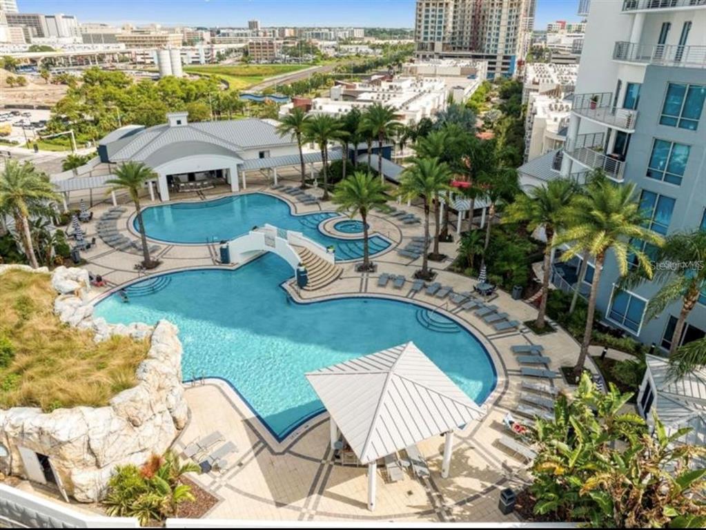 Tampa, Florida, 33602, United States, 2 Bedrooms Bedrooms, ,2 BathroomsBathrooms,Residential,For Sale,1935237