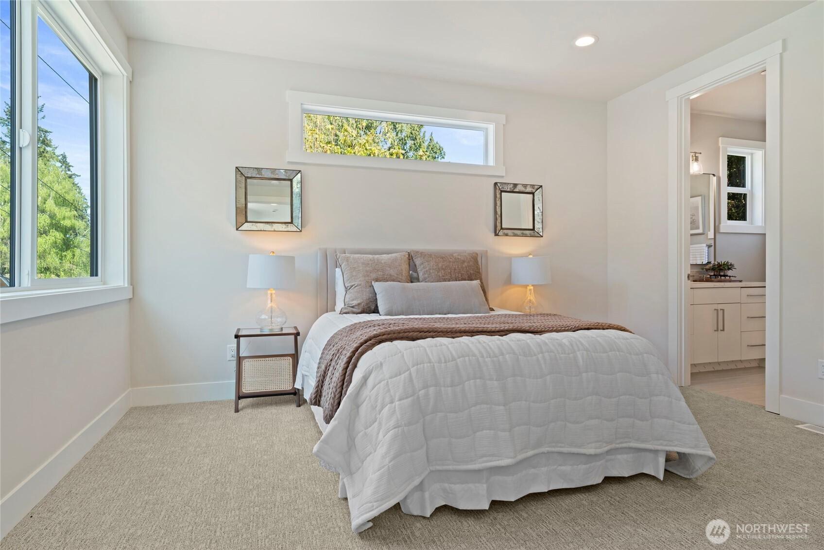 BELLEVUE, Washington, 98004, United States, 5 Bedrooms Bedrooms, ,5 BathroomsBathrooms,Residential,For Sale,1875592