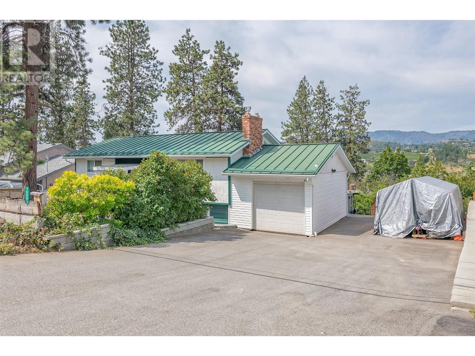 LAKE COUNTRY, British Columbia, V4V 1W2, CA, 4 Bedrooms Bedrooms, ,2 BathroomsBathrooms,Residential,For Sale,1896793