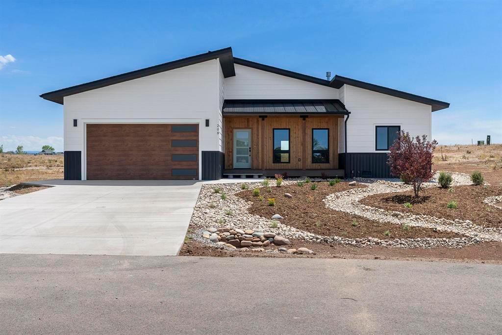 Durango, Colorado, 81303, United States, 3 Bedrooms Bedrooms, ,2 BathroomsBathrooms,Residential,For Sale,1895691