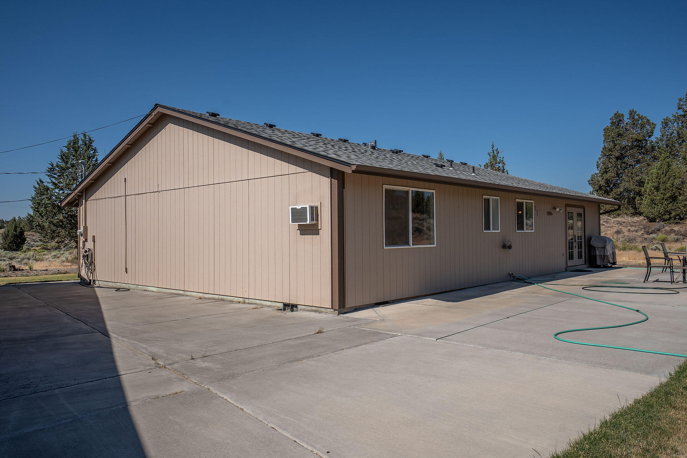 Terrebonne, Oregon, 97760, United States, 3 Bedrooms Bedrooms, ,2 BathroomsBathrooms,Residential,For Sale,1902400