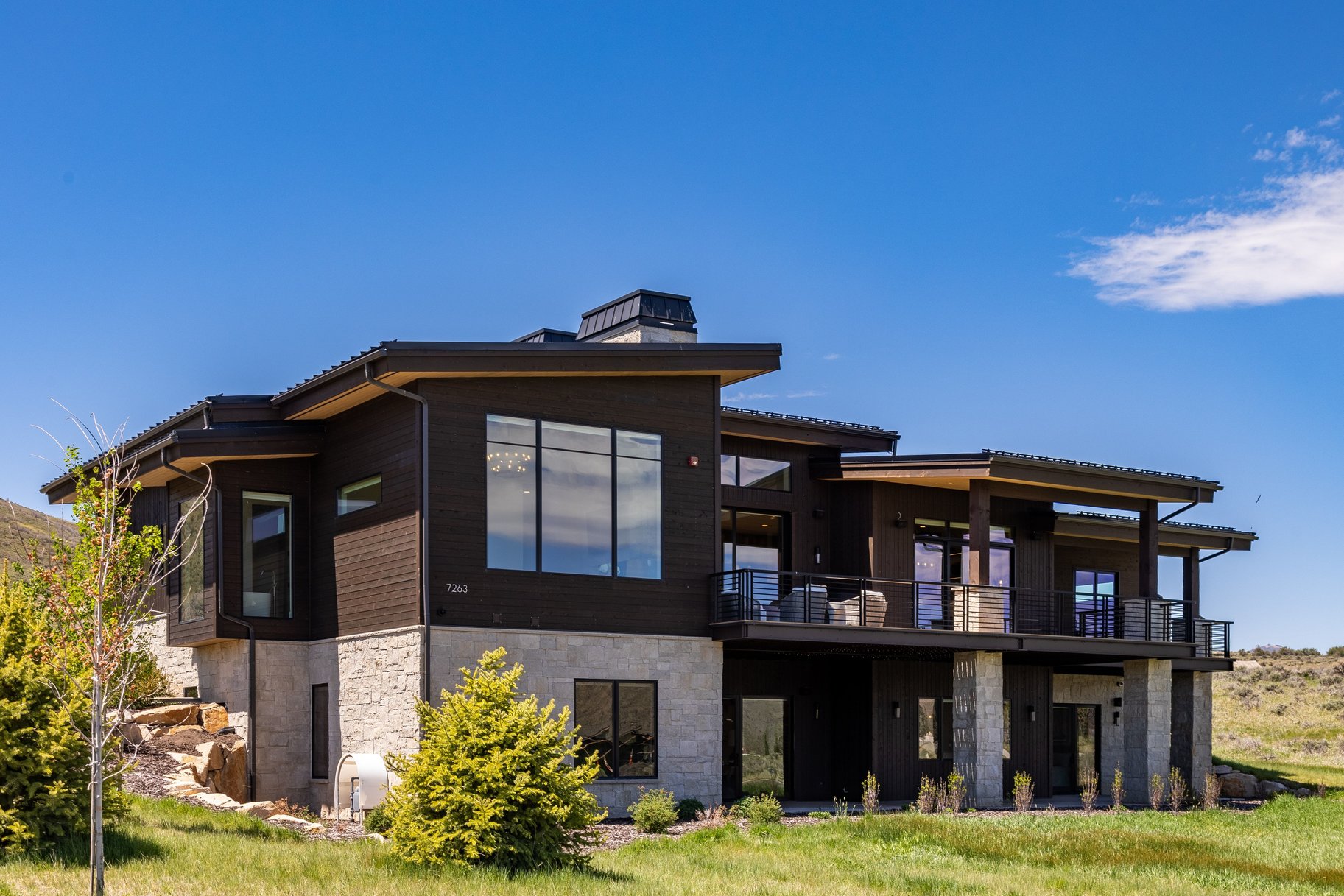  Beautiful Modern Custom Home with Rock Cliff Views at Victory Ranch - 物件實景