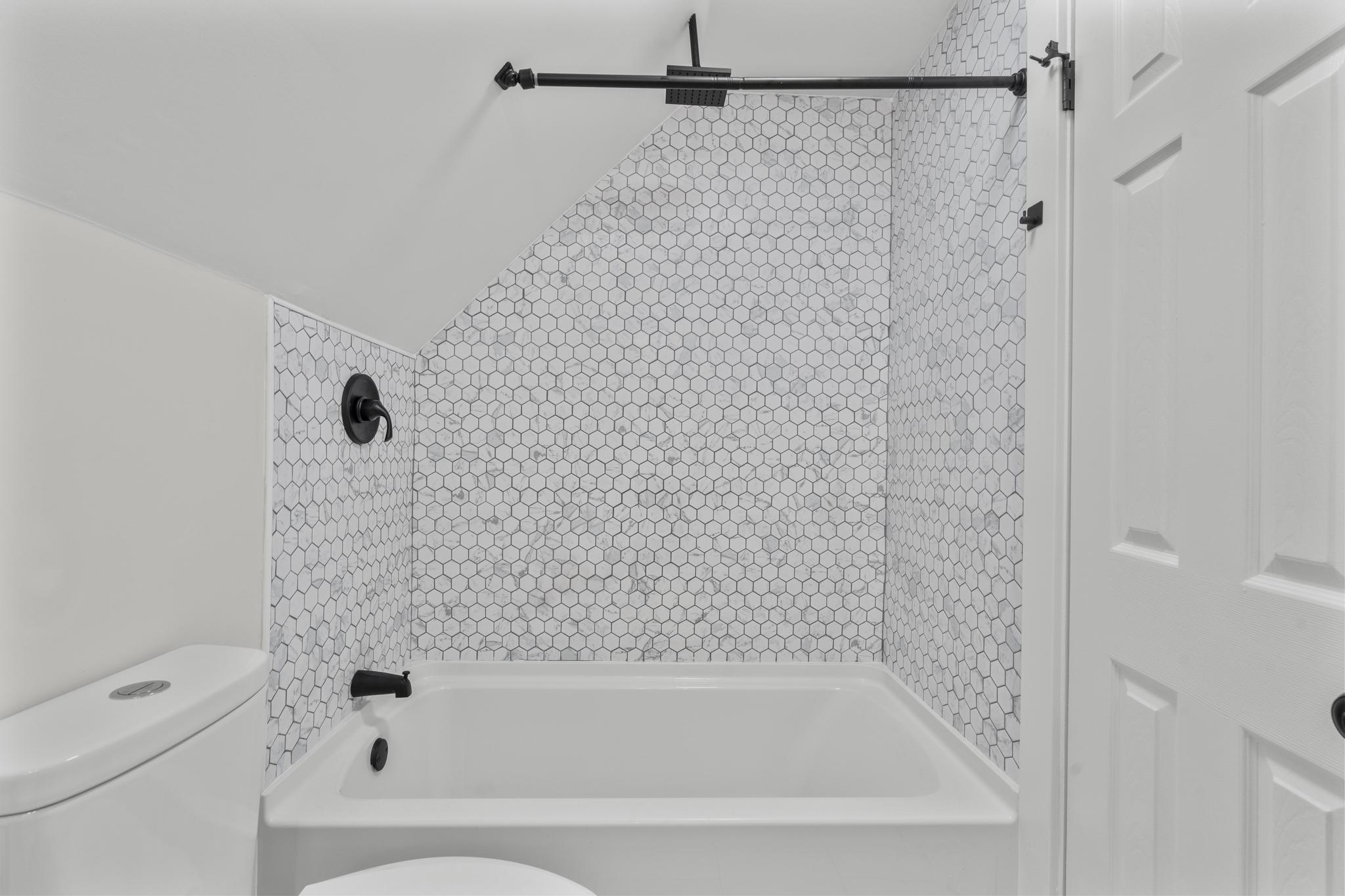 Newtown, Connecticut, 06482, United States, 4 Bedrooms Bedrooms, ,3 BathroomsBathrooms,Residential,For Sale,1991779