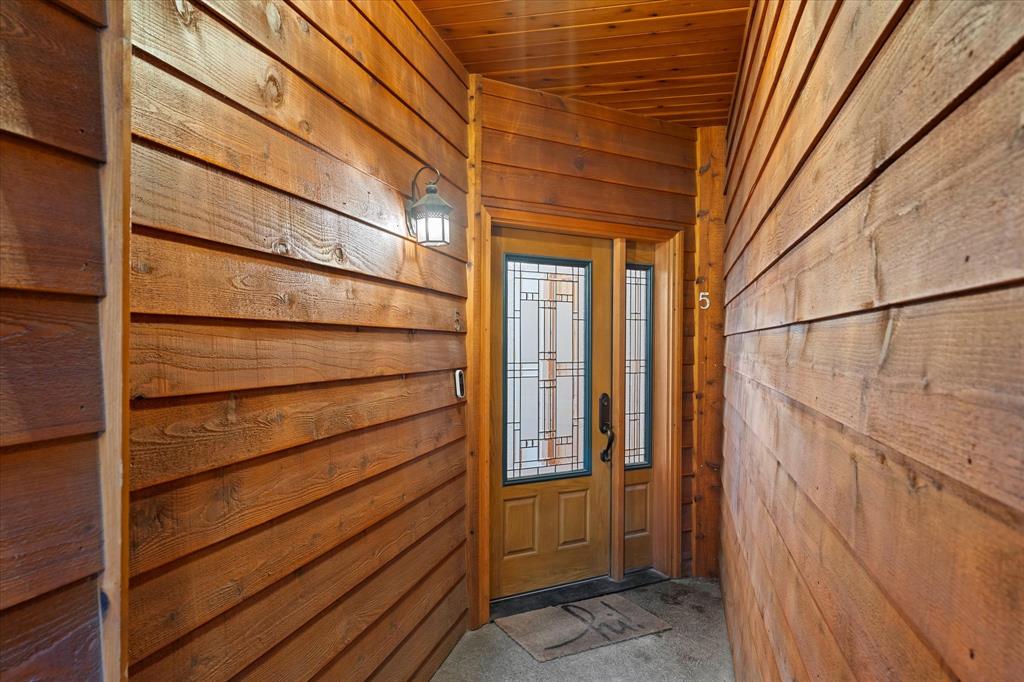 Lakeside, Montana, 59922, United States, 3 Bedrooms Bedrooms, ,2 BathroomsBathrooms,Residential,For Sale,2048351