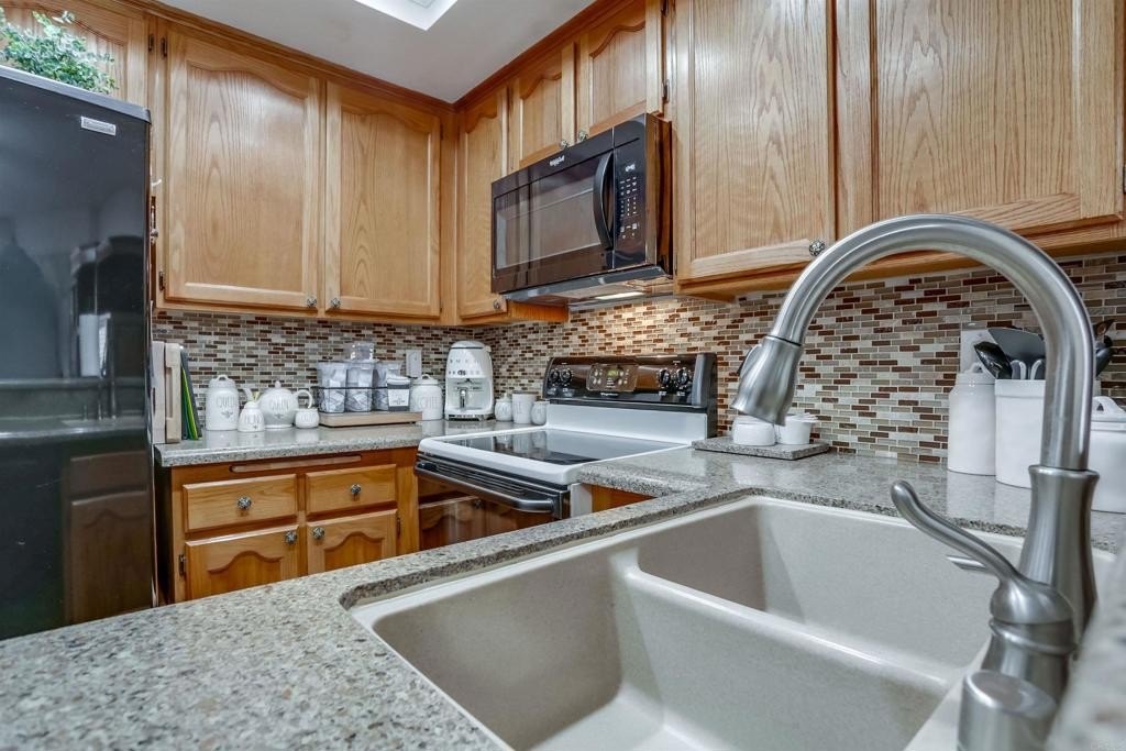 San Diego, California, 92110, United States, 1 Bedroom Bedrooms, ,1 BathroomBathrooms,Residential,For Sale,1991104