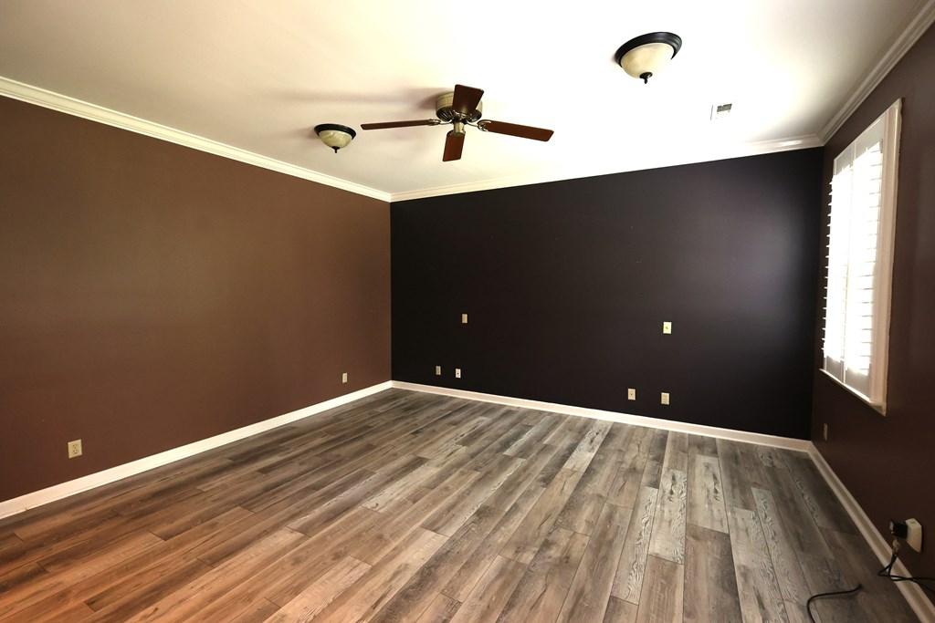 DALTON, Georgia, 30721, United States, 3 Bedrooms Bedrooms, ,3 BathroomsBathrooms,Residential,For Sale,1933476