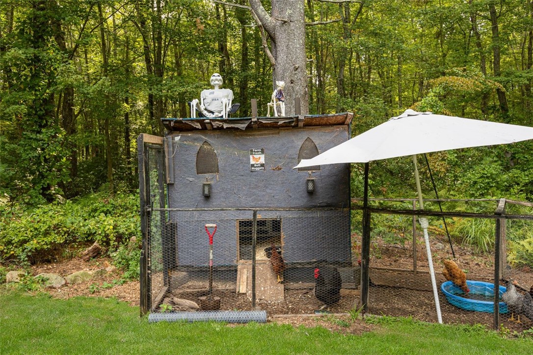 Coventry, Rhode Island, 02816, United States, 3 Bedrooms Bedrooms, ,3 BathroomsBathrooms,Residential,For Sale,1938841