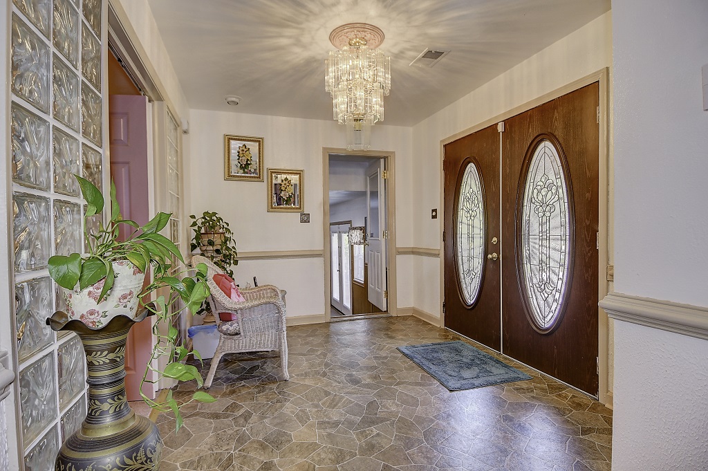 Norfolk, Virginia, 23502, United States, 4 Bedrooms Bedrooms, ,4 BathroomsBathrooms,Residential,For Sale,1974542