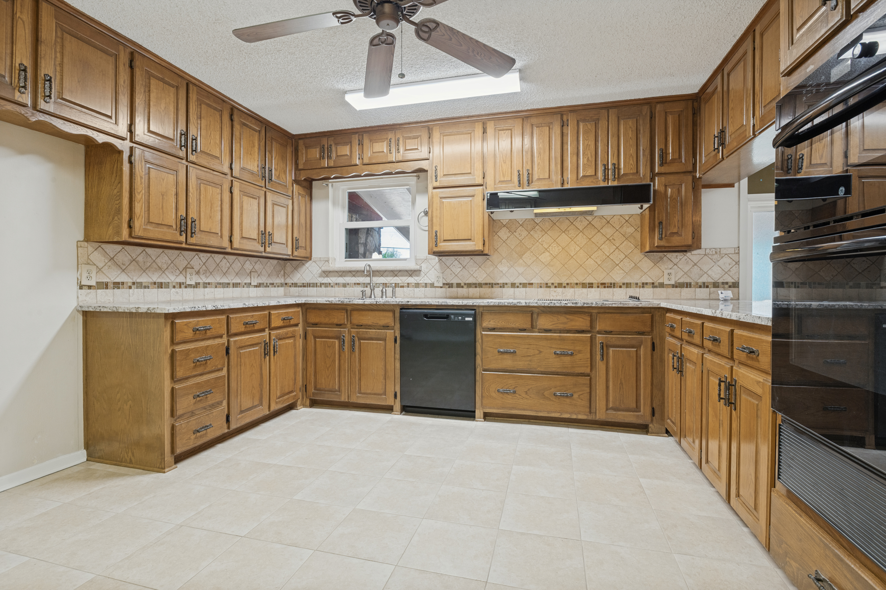  5020 Susan Lee Lane, North Richland Hills, TX, 76180 - 物件實景
