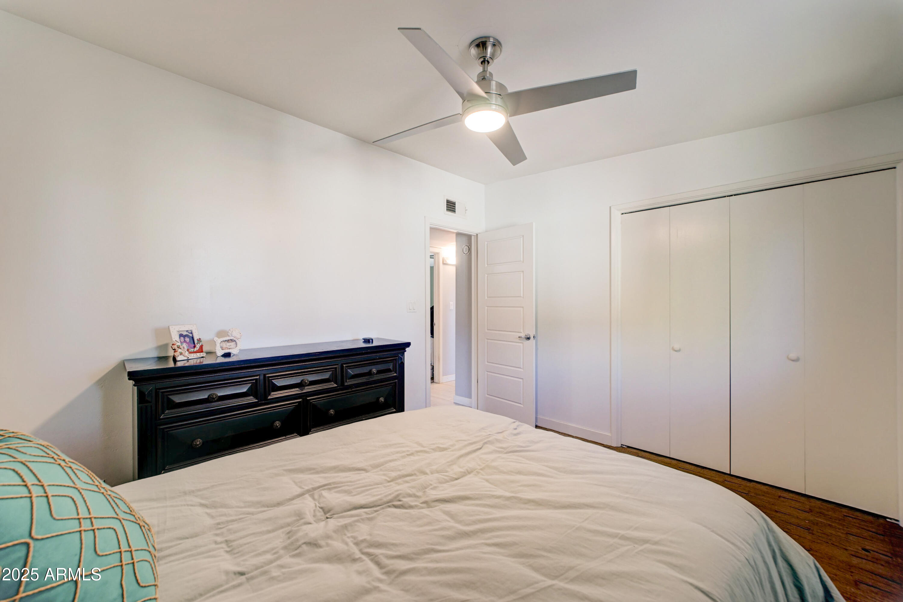 Phoenix, Arizona, 85028, United States, 4 Bedrooms Bedrooms, ,3 BathroomsBathrooms,Residential,For Sale,1989042