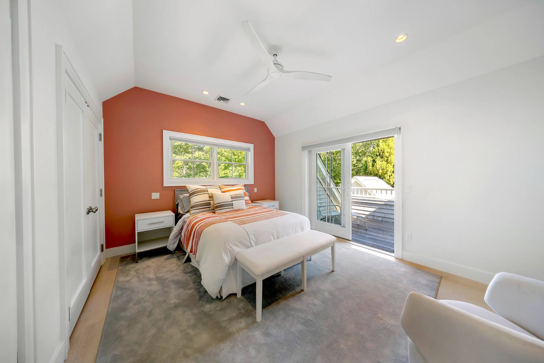  Beautifully Appointed, Gated Northwest Harbor Home - 物件實景