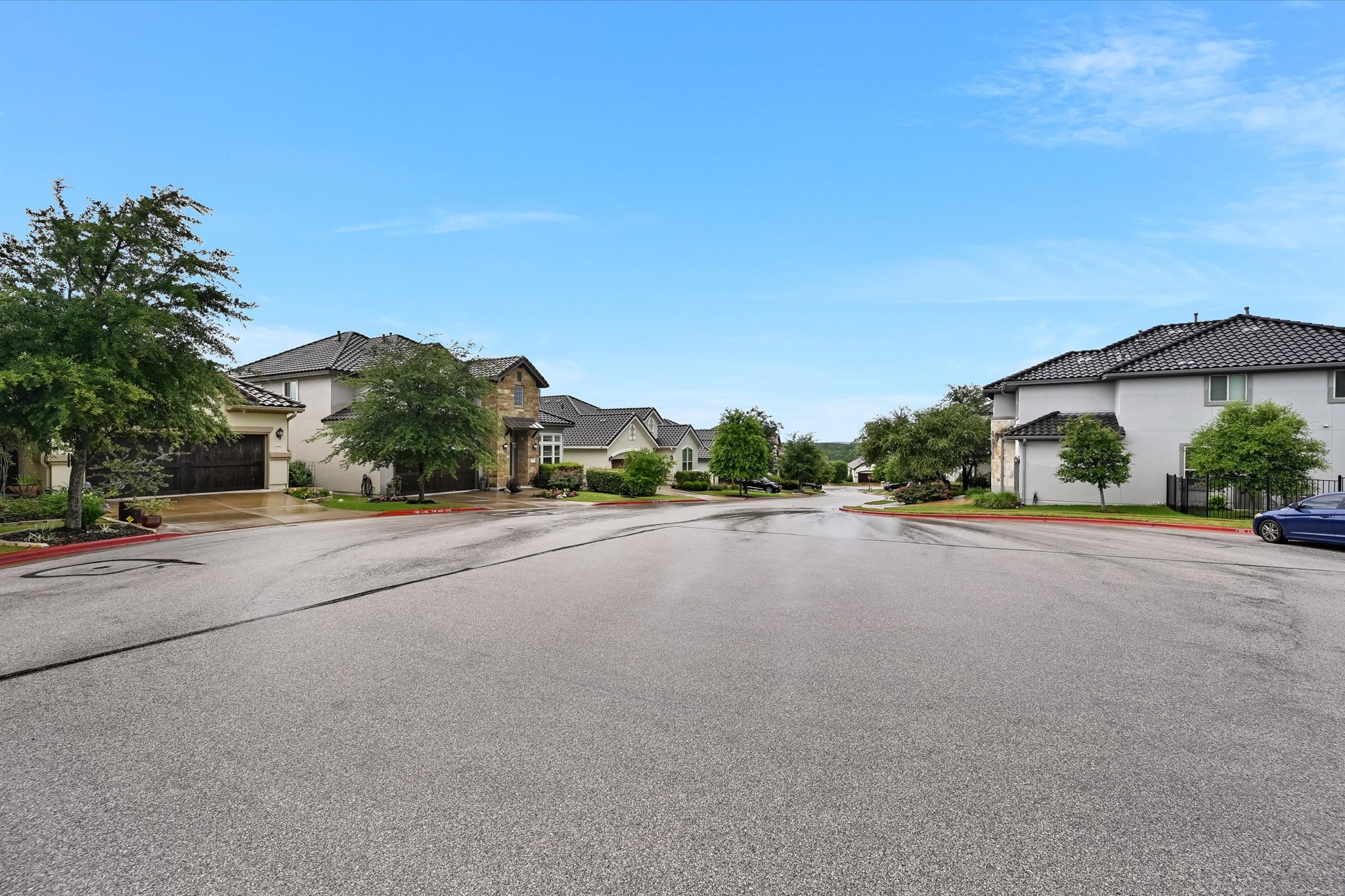  Luxury Montebello Villa on Deering Place - 物件實景