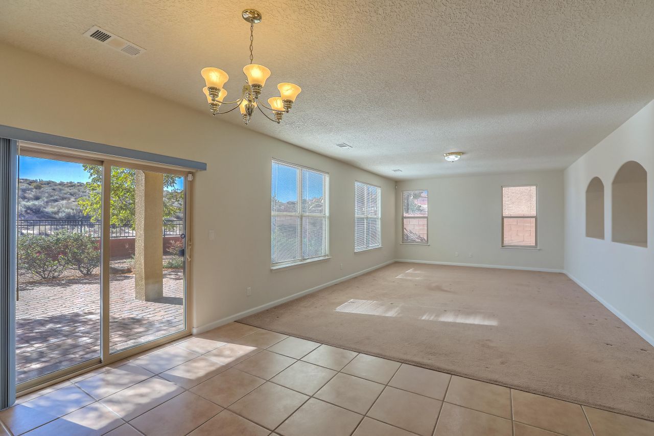 Rio Rancho, New Mexico, 87124, United States, 4 Bedrooms Bedrooms, ,3 BathroomsBathrooms,Residential,For Sale,1987621