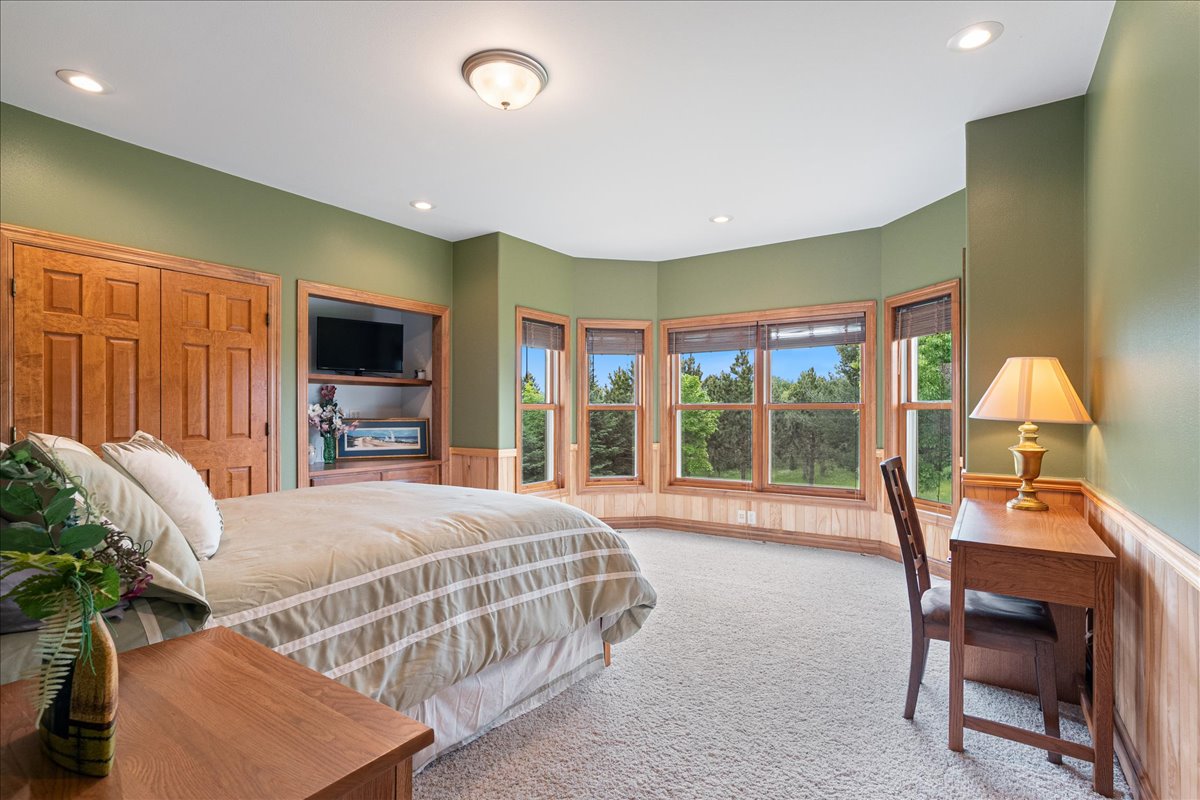 Medford, Wisconsin, 54451, United States, 4 Bedrooms Bedrooms, ,5 BathroomsBathrooms,Residential,For Sale,1881701