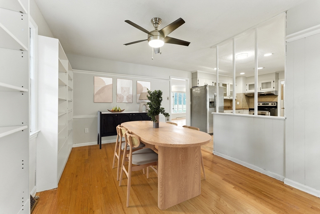 Longmeadow, Massachusetts, 01106, United States, 3 Bedrooms Bedrooms, ,3 BathroomsBathrooms,Residential,For Sale,1933397
