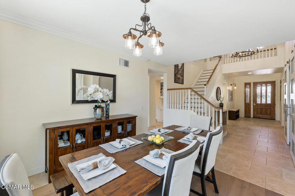 Newbury Park, California, 91320, United States, 4 Bedrooms Bedrooms, ,4 BathroomsBathrooms,Residential,For Sale,1941657