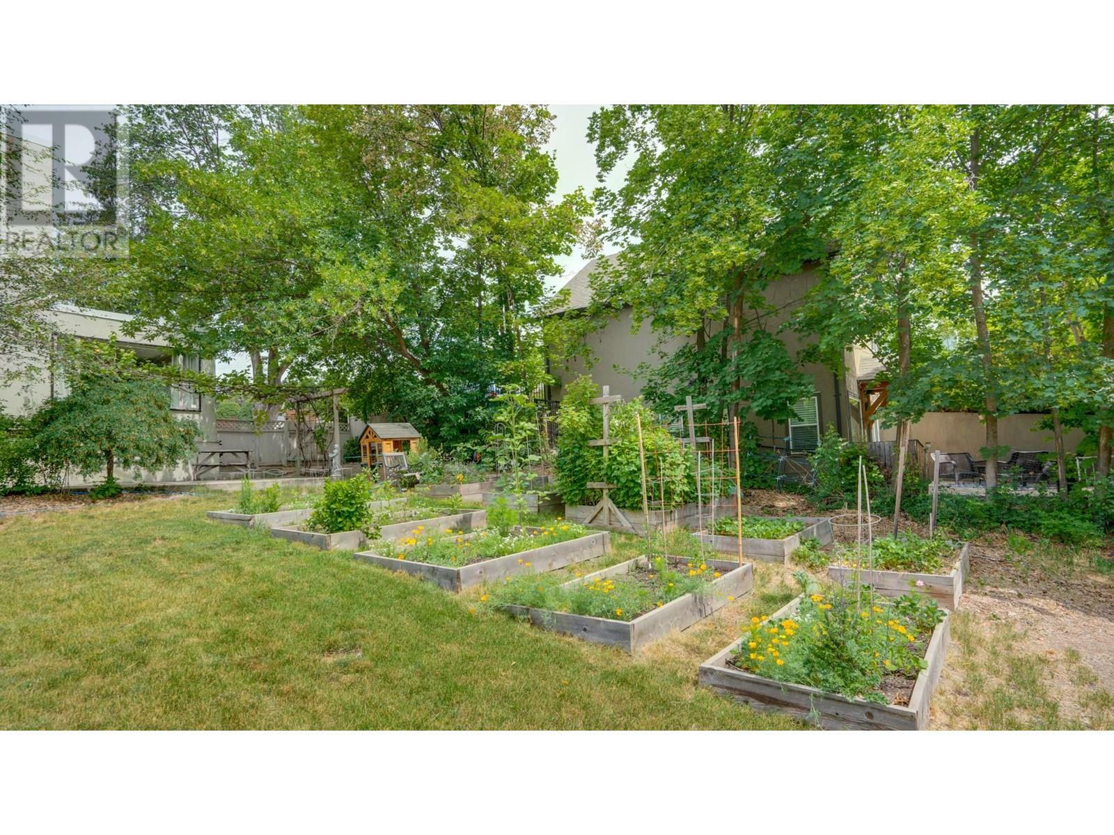 VERNON, British Columbia, V1T 1J7, CA, 5 Bedrooms Bedrooms, ,2 BathroomsBathrooms,Residential,For Sale,1865699