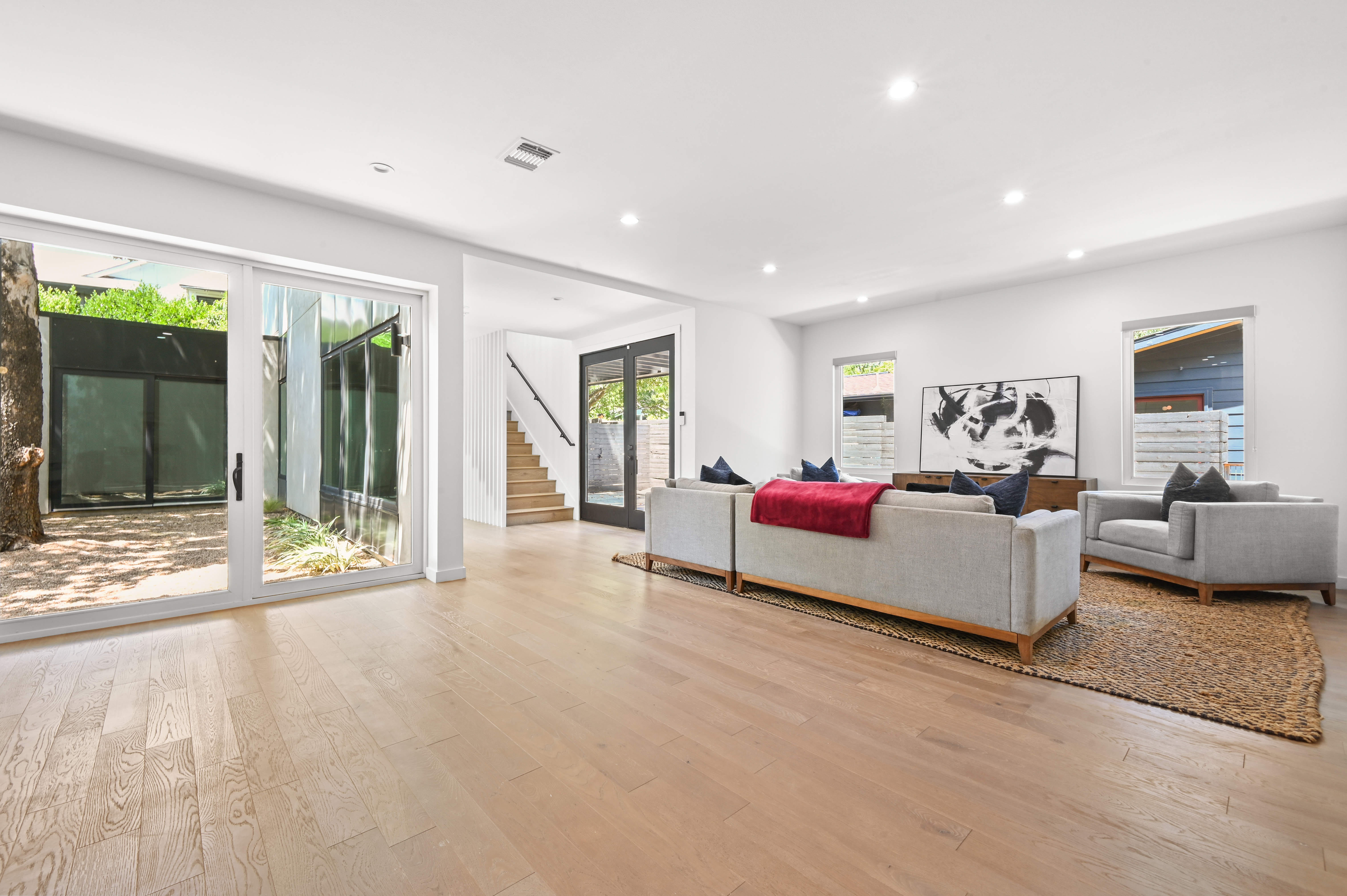  Architecturally Striking Home in the Heart of 78704 - 物件實景