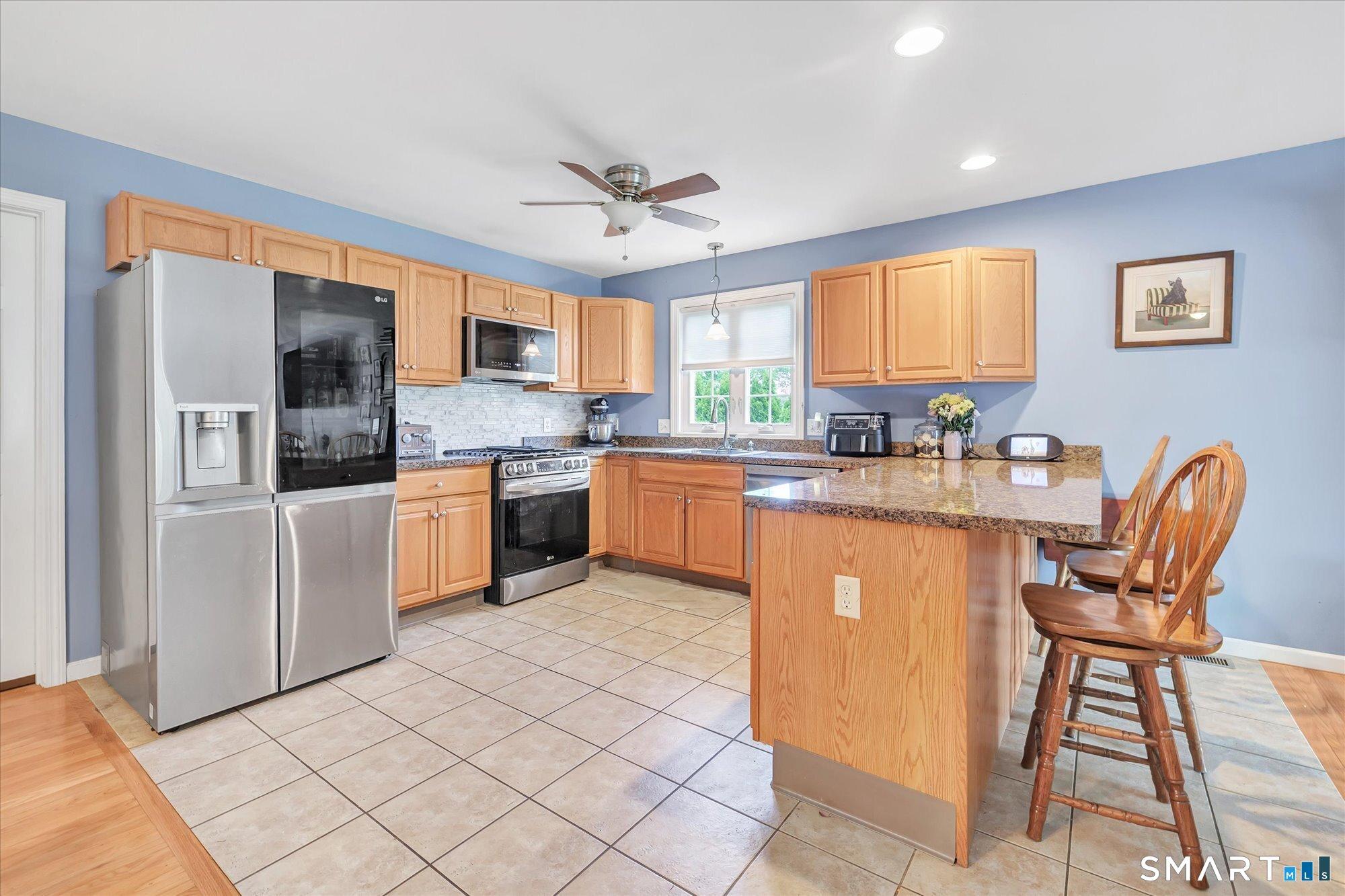Ansonia, Connecticut, 06401, United States, 4 Bedrooms Bedrooms, ,4 BathroomsBathrooms,Residential,For Sale,2048150