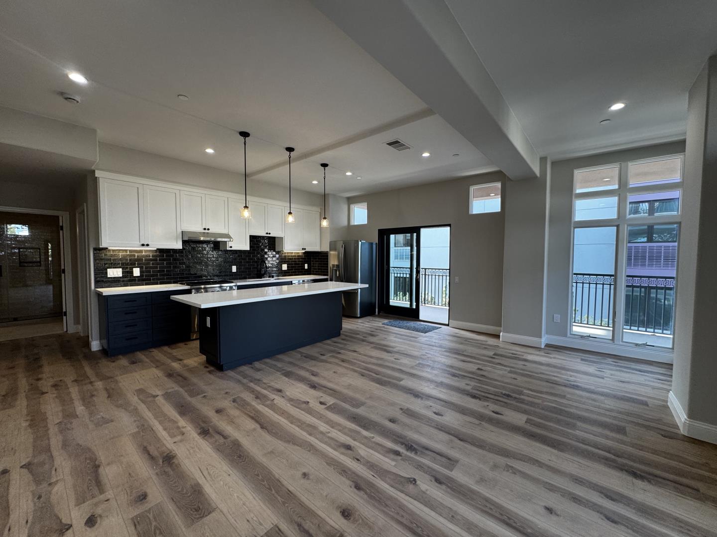 Palo Alto, California, 94306, United States, 2 Bedrooms Bedrooms, ,2 BathroomsBathrooms,Residential,For Sale,1992117