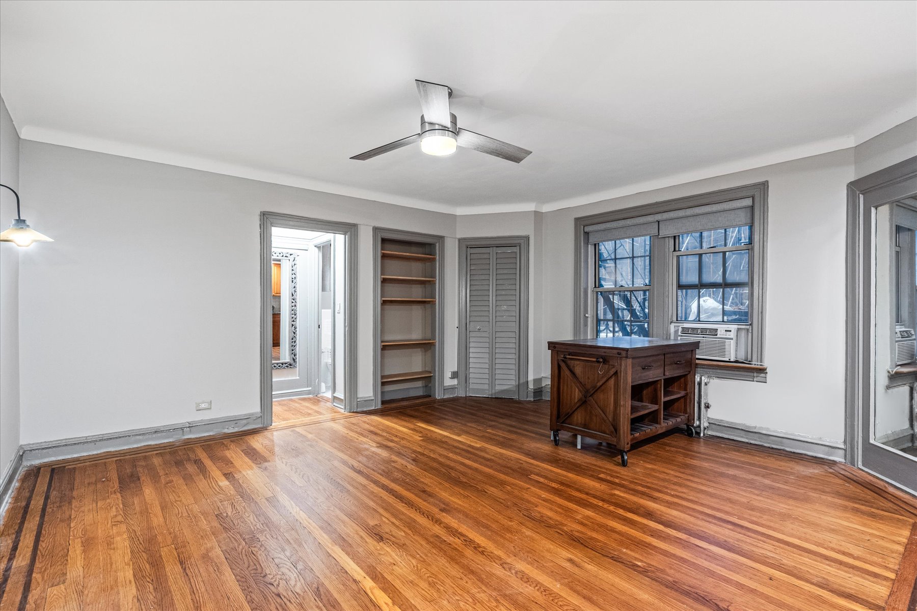  150 Burns Street, Forest Hills, NY, 11375 - 物件實景