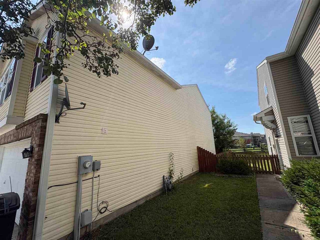 Fern St, Greenfield, IN 46140 #1