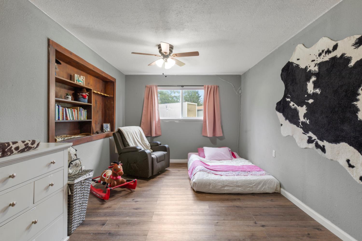 Lincoln, California, 95648, United States, 4 Bedrooms Bedrooms, ,2 BathroomsBathrooms,Residential,For Sale,1999522