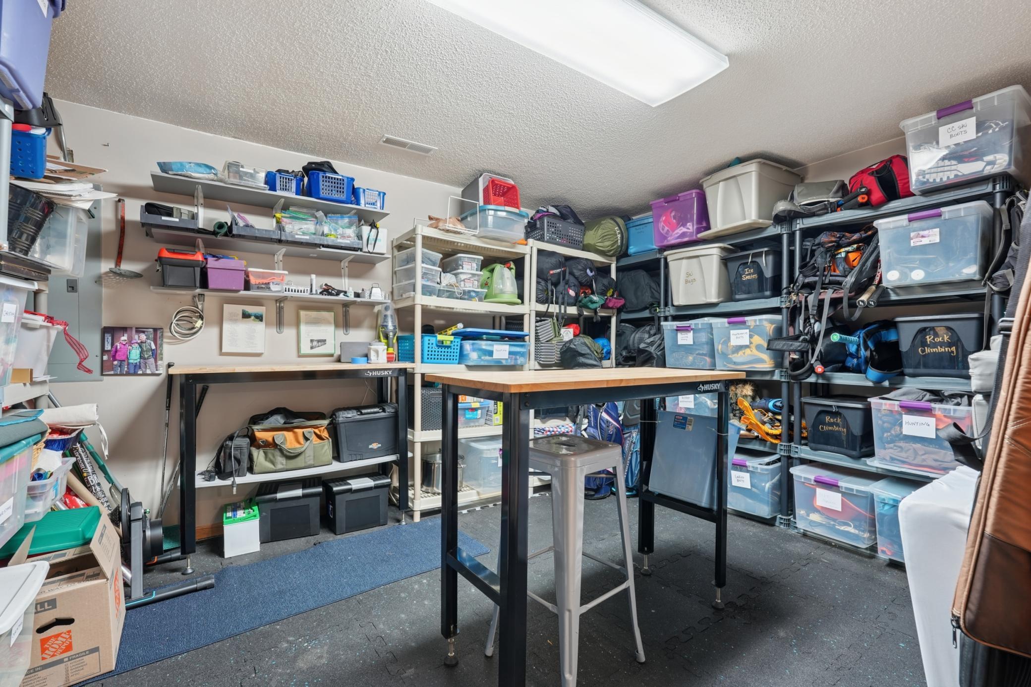 Hudson, Wisconsin, 54016, United States, 5 Bedrooms Bedrooms, ,3 BathroomsBathrooms,Residential,For Sale,1989559