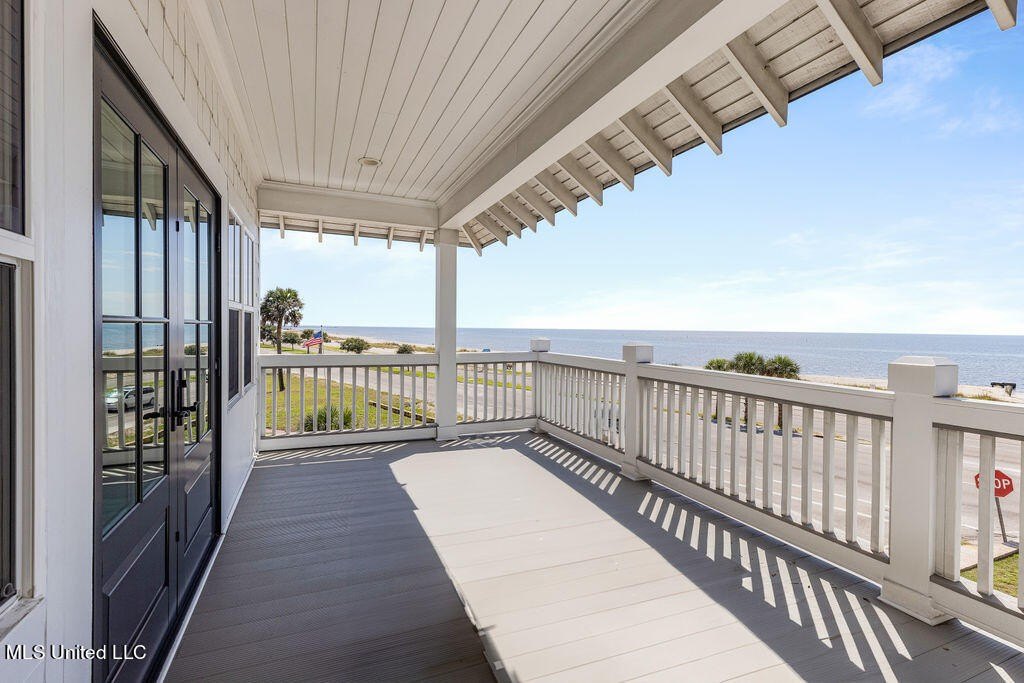 Gulfport, Mississippi, 39501, United States, 4 Bedrooms Bedrooms, ,3 BathroomsBathrooms,Residential,For Sale,1974056