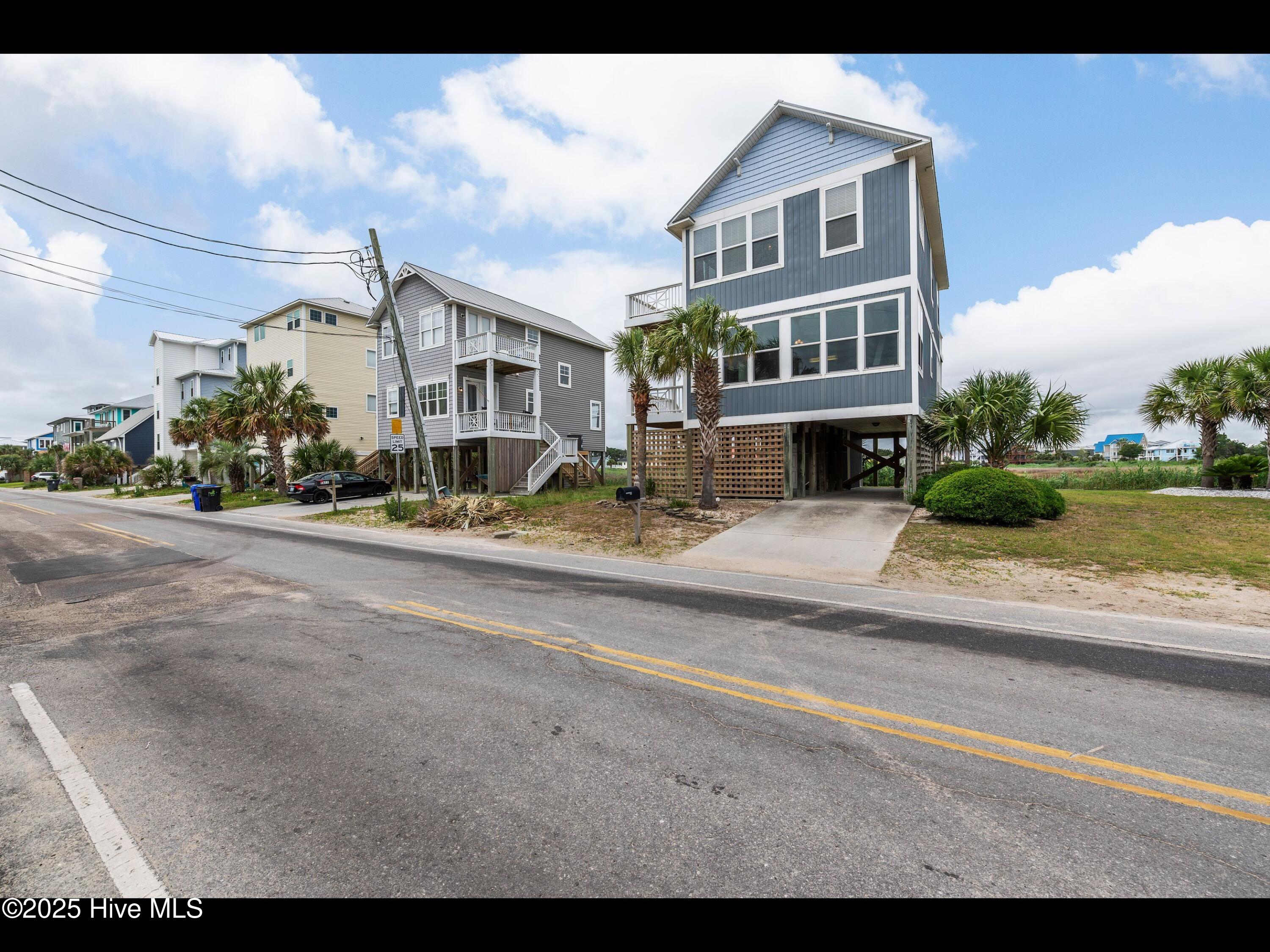 Carolina Beach, North Carolina, 28428, United States, 3 Bedrooms Bedrooms, ,3 BathroomsBathrooms,Residential,For Sale,1827738