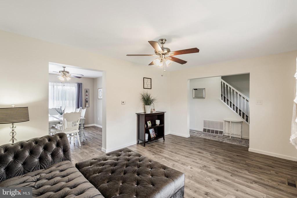 New Egypt, New Jersey, 08533, United States, 4 Bedrooms Bedrooms, ,3 BathroomsBathrooms,Residential,For Sale,1928612