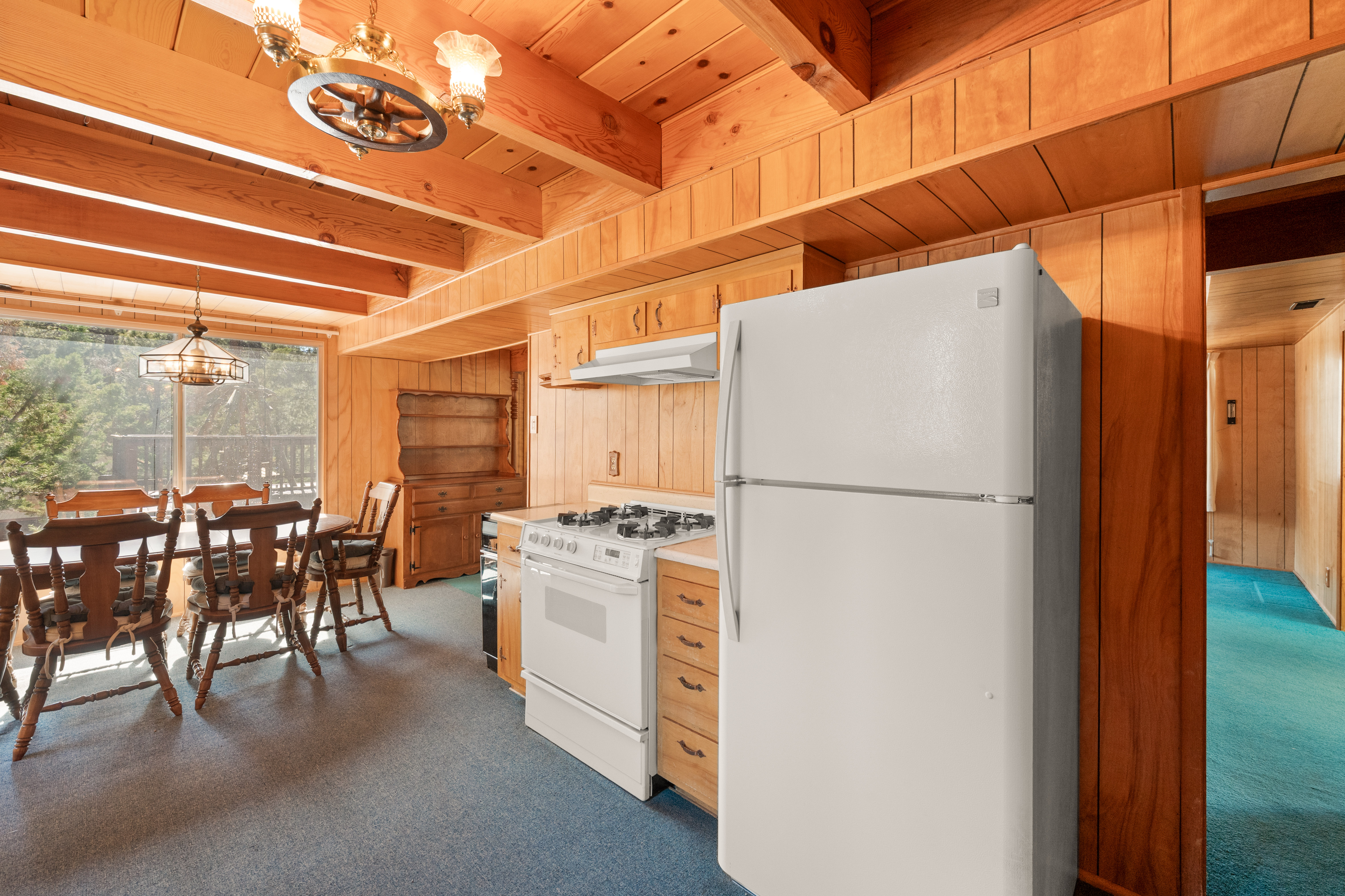  769 Lowe Drive, Big Bear Lake, CA 92315 - 物件實景