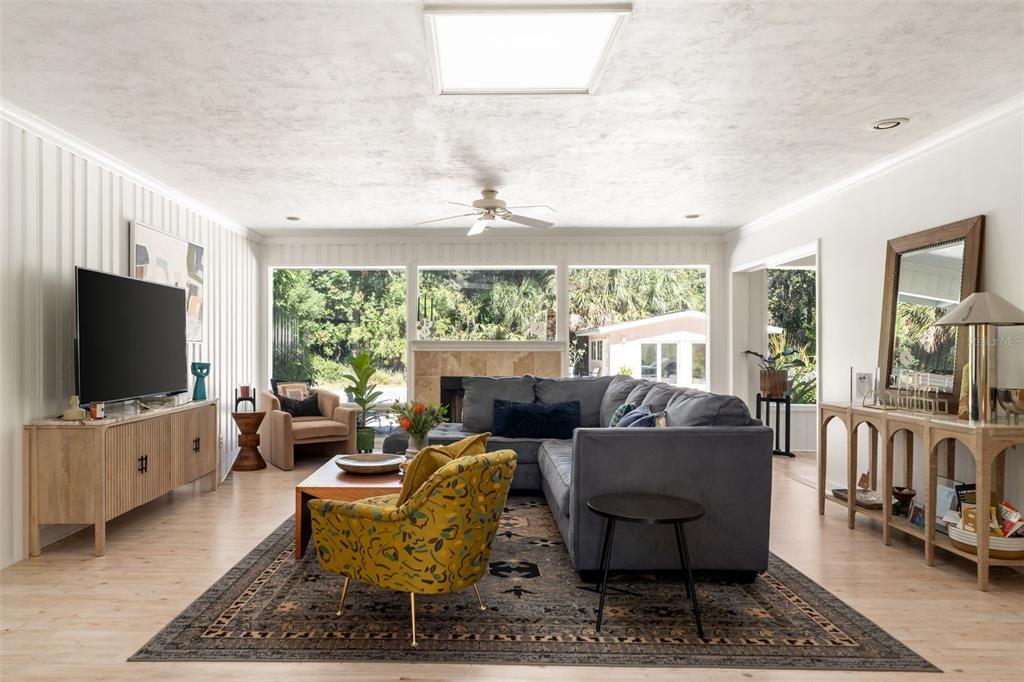 Gainesville, Florida, 32605, United States, 4 Bedrooms Bedrooms, ,3 BathroomsBathrooms,Residential,For Sale,1989463