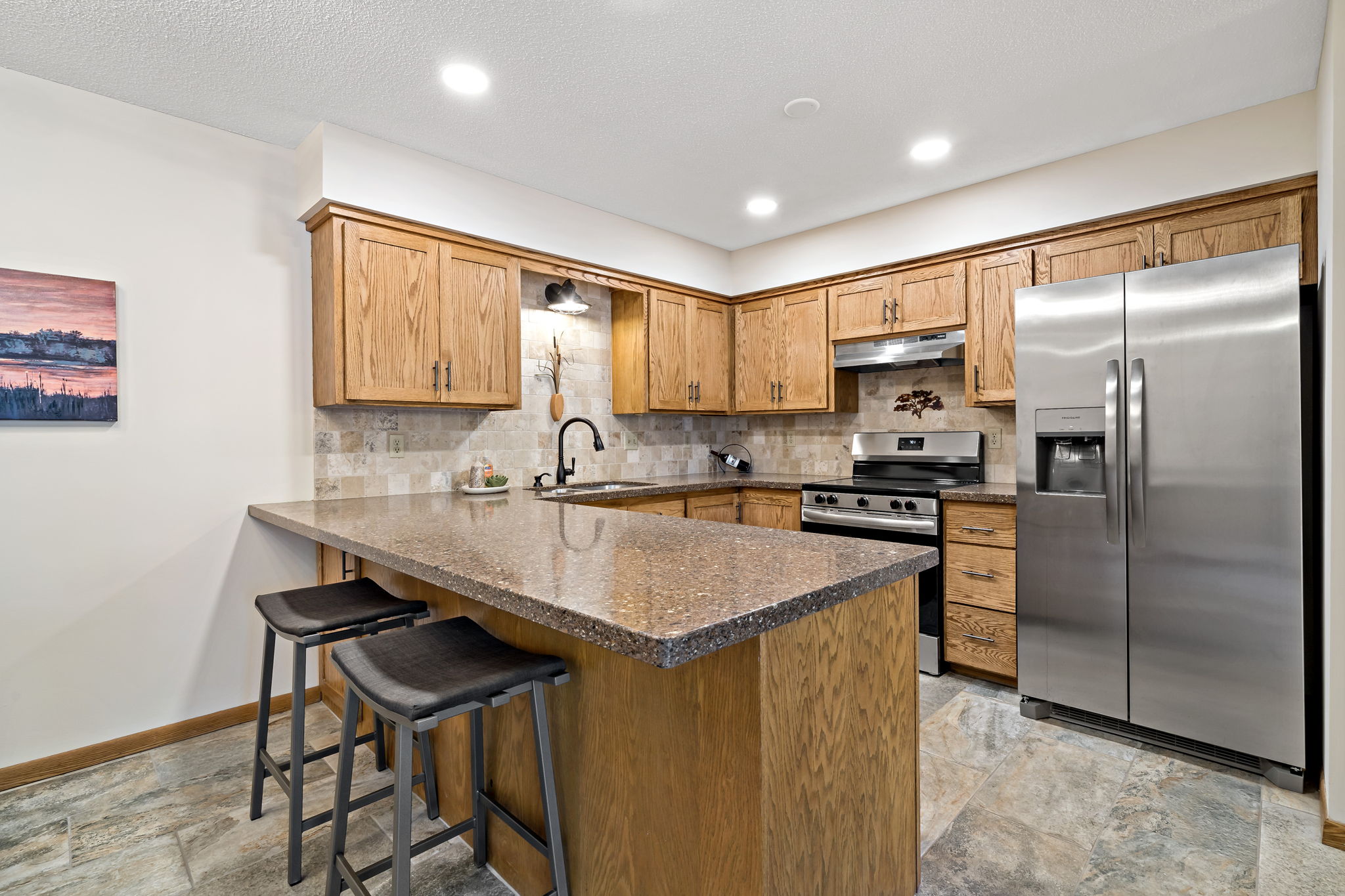  Effortless Living in a Beautifully Updated Twin Home - 物件實景