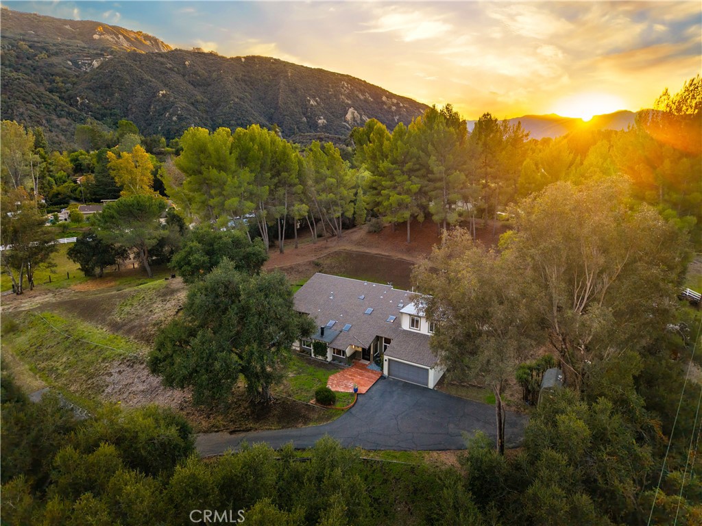 Calabasas, California, 91302, United States, 2 Bedrooms Bedrooms, ,2 BathroomsBathrooms,Residential,For Sale,1998249