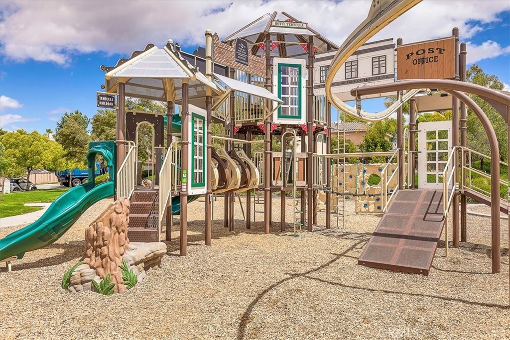 Temecula, California, 92592, United States, 3 Bedrooms Bedrooms, ,2 BathroomsBathrooms,Residential,For Sale,1926077