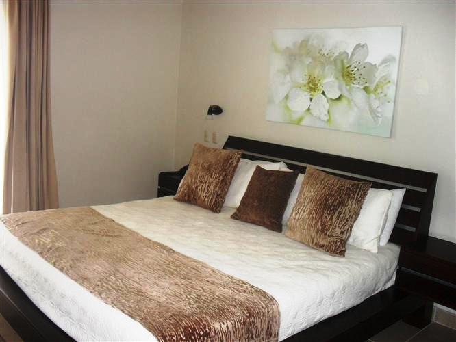 Sosua, DO, 6 Bedrooms Bedrooms, ,6 BathroomsBathrooms,Residential,For Sale,388996